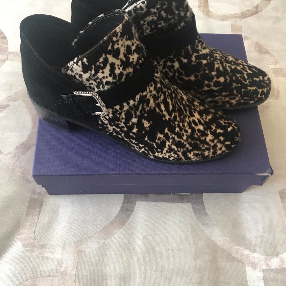 Stuart Weitzman Black and Tan Ankle Boots